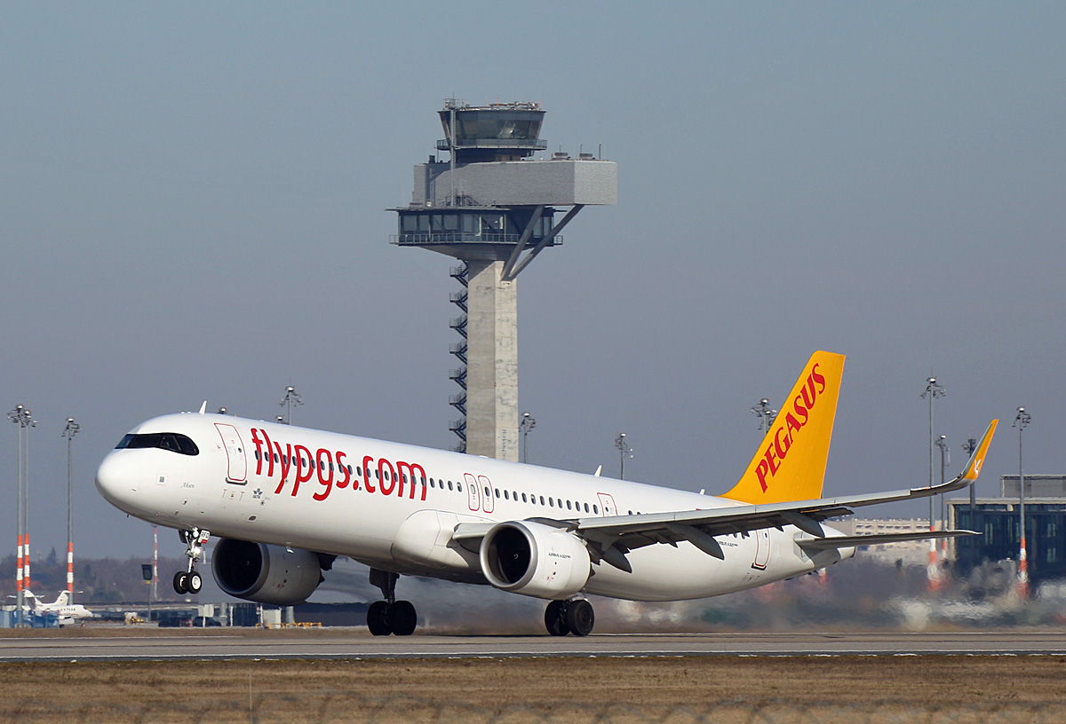 Pegasus, Airbus A 321-251NX, TC-RFD, BER, 22.02.2025