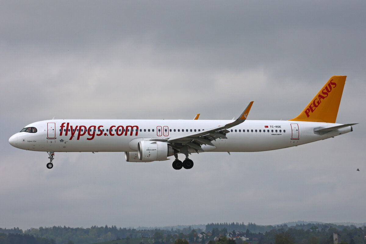 Pegasus Airlines, TC-RDE, Airbus A321-251NX, msn: 11240,  Yaĝmur Alya , 03.Mai 2023, ZRH Zürich, Switzerland.