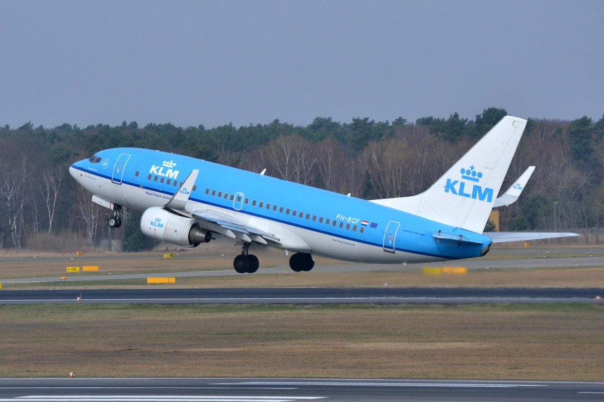 PH-BGF KLM Royal Dutch Airlines Boeing 737-7K2 (WL)  24.03.2014 Start in Tegel