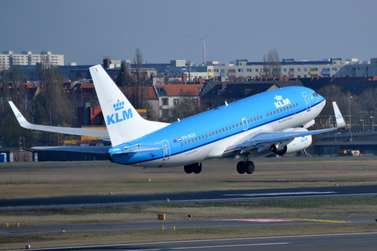 PH-BGQ KLM Royal Dutch Airlines Boeing 737-7K2 (WL)   Start in Tegel 26.03.2014