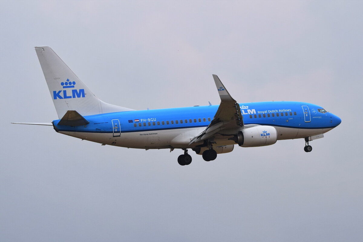 PH-BGU , KLM Royal Dutch Airlines , Boeing 737-7K2(WL) ,  Berlin-Brandenburg  Willy Brandt  , BER , 24.06.2021 