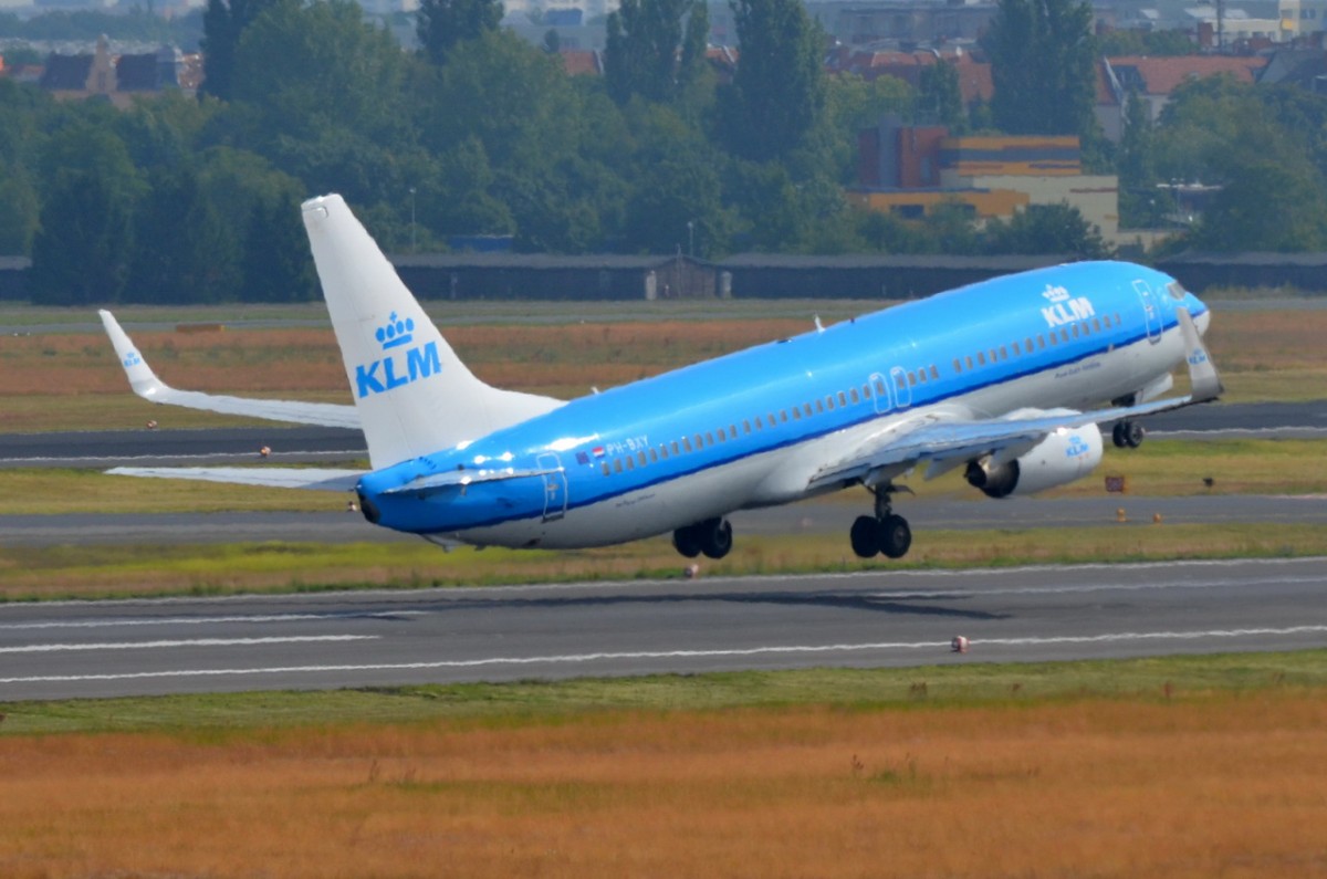 PH-BXY KLM Royal Dutch Airlines Boeing 737-8K2 (WL)  gestartet in Tegel am 26.06.2014