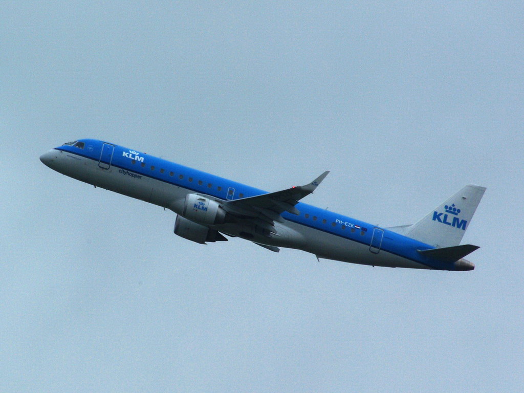 PH-EZK KLM Cityhopper Embraer ERJ-190STD (ERJ-190-100)      14.09.2013

Flughafen Mnchen