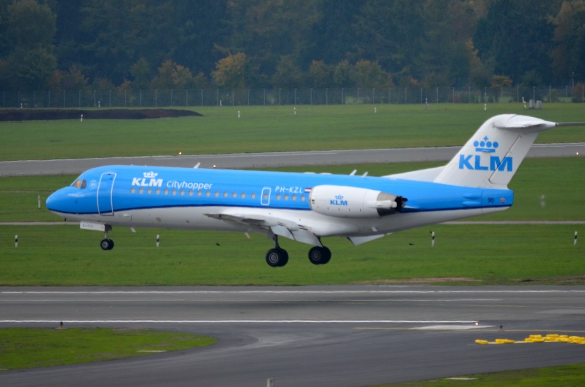 PH-KZL KLM Cityhopper Fokker F70  vor der Landung in Hamburg  20.10.2015