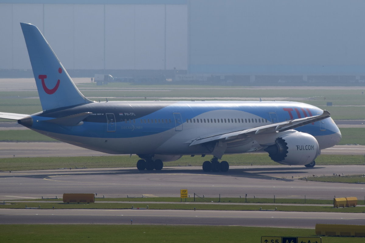 PH-TFL TUI Airlines Netherlands Boeing 787-8 Dreamliner  , AMS , 14.03.2017