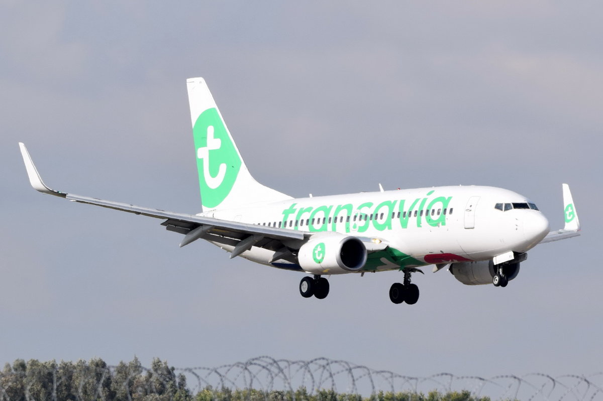 PH-XRV Transavia Boeing 737-7K2(WL)  Landeanflug am 13.10.2016 in München