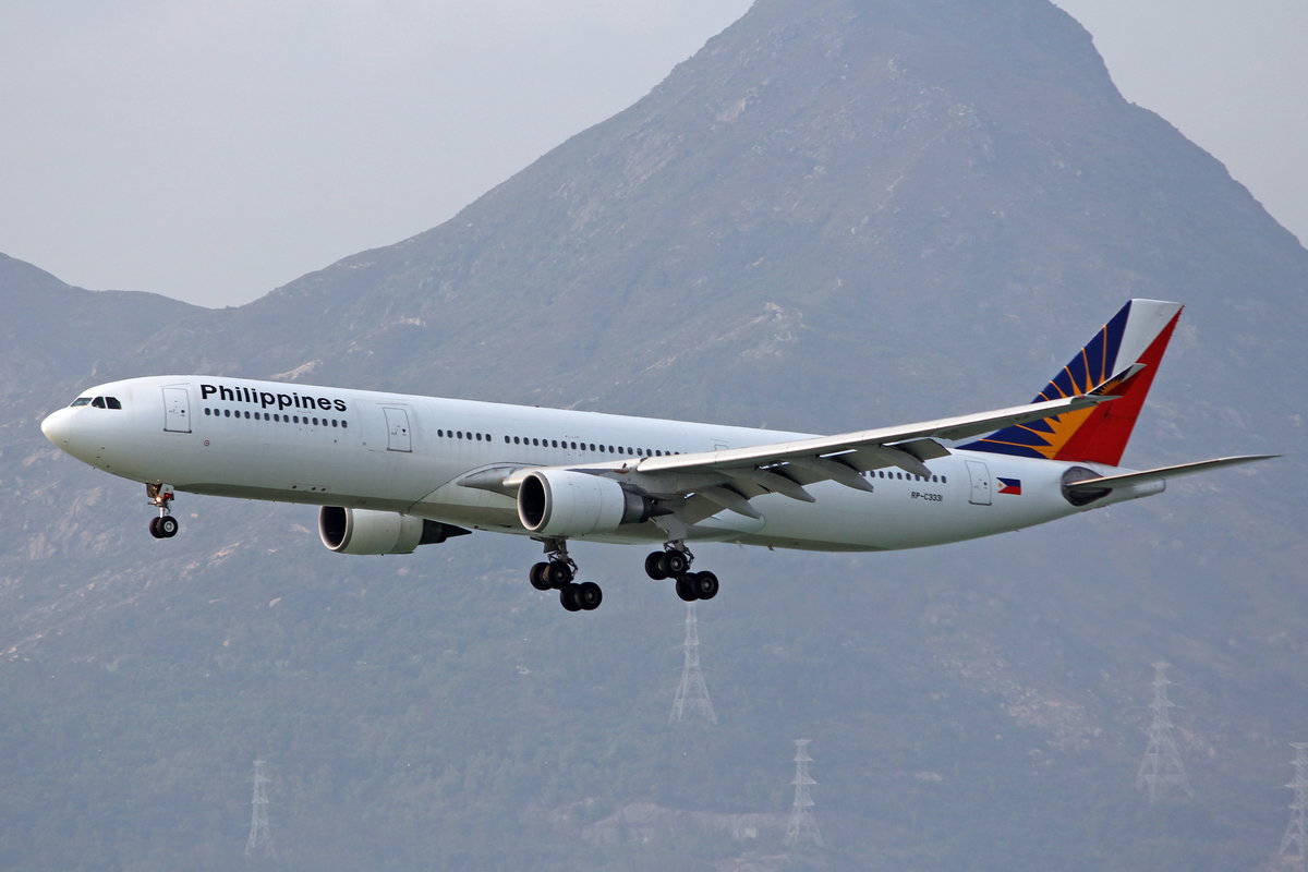 Philippine Airlines, RP-C3331, Airbus A330-301, msn: 184, 18.April 2014, HKG Hong Kong.