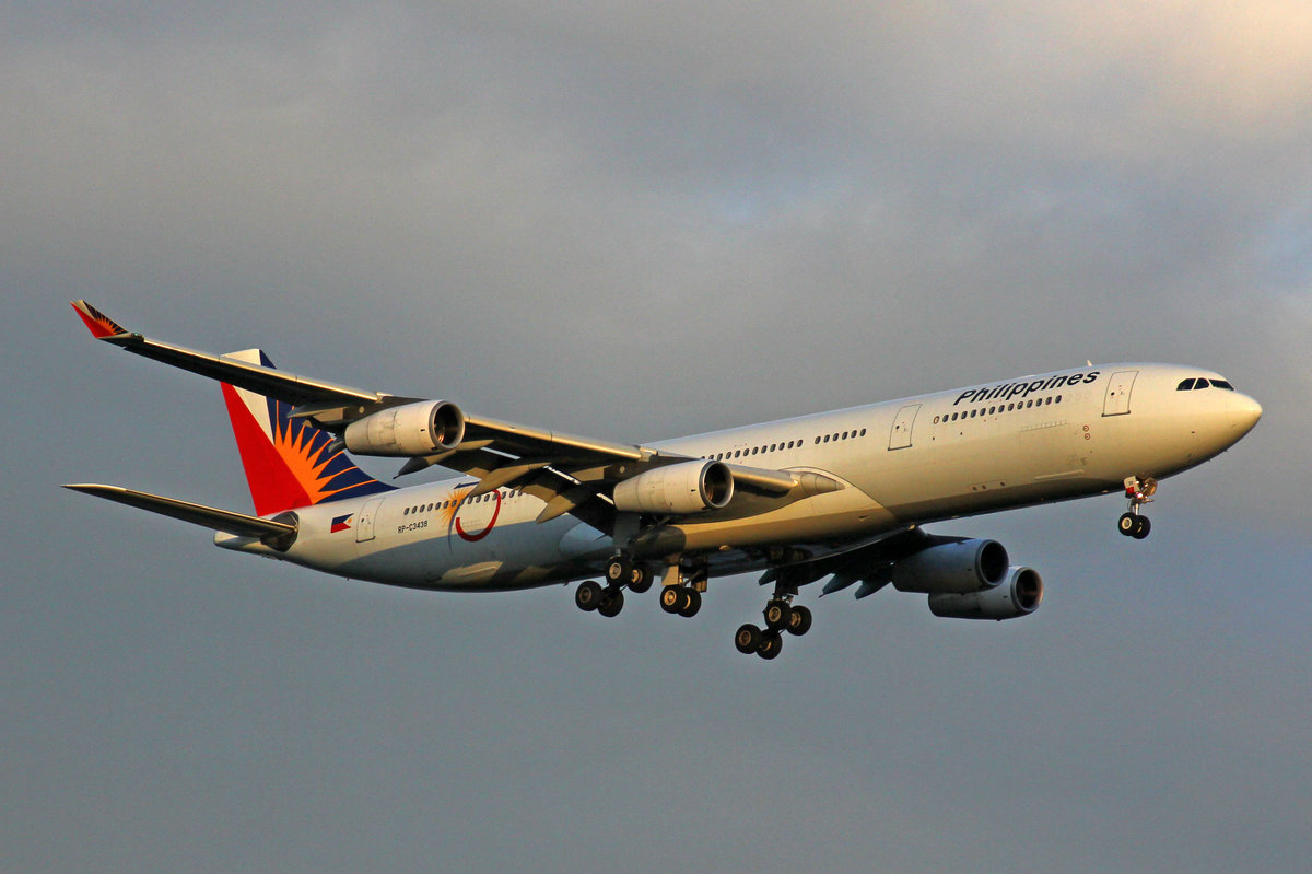 Philippine Airlines, RP-C3438, Airbus A340-313X, 01.Juli 2016, LHR London Heathrow, United Kingdom.