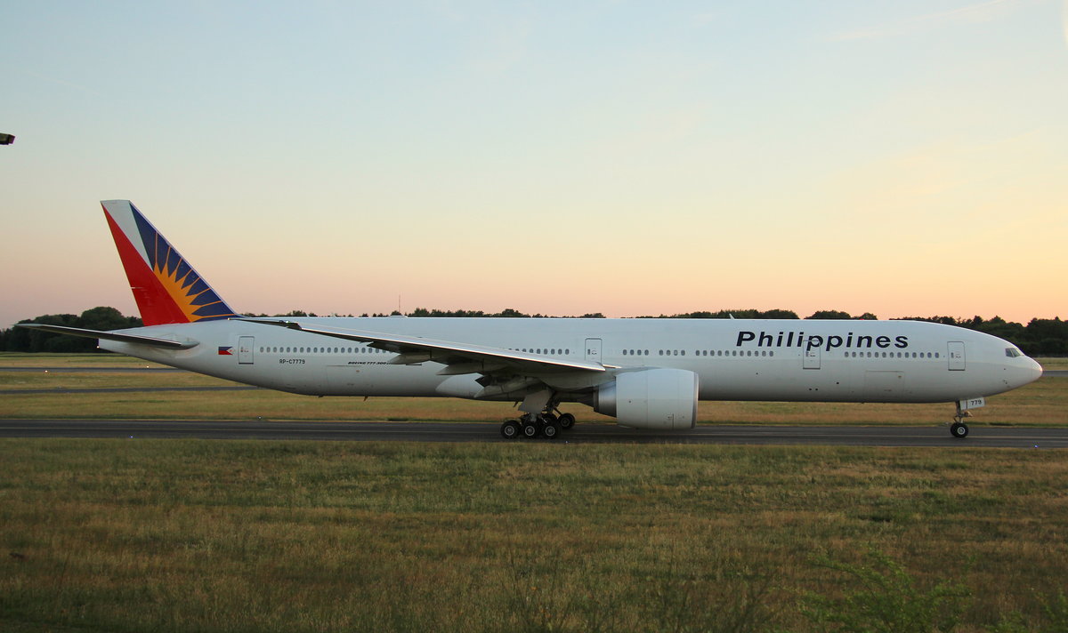 Philippine Airlines, RP-C7779,MSN 61731, Boeing 777-3F6(ER), 06.06.2018, HAM-EDDH, Hamburg, Germany (Tankstopp in Hamburg) 