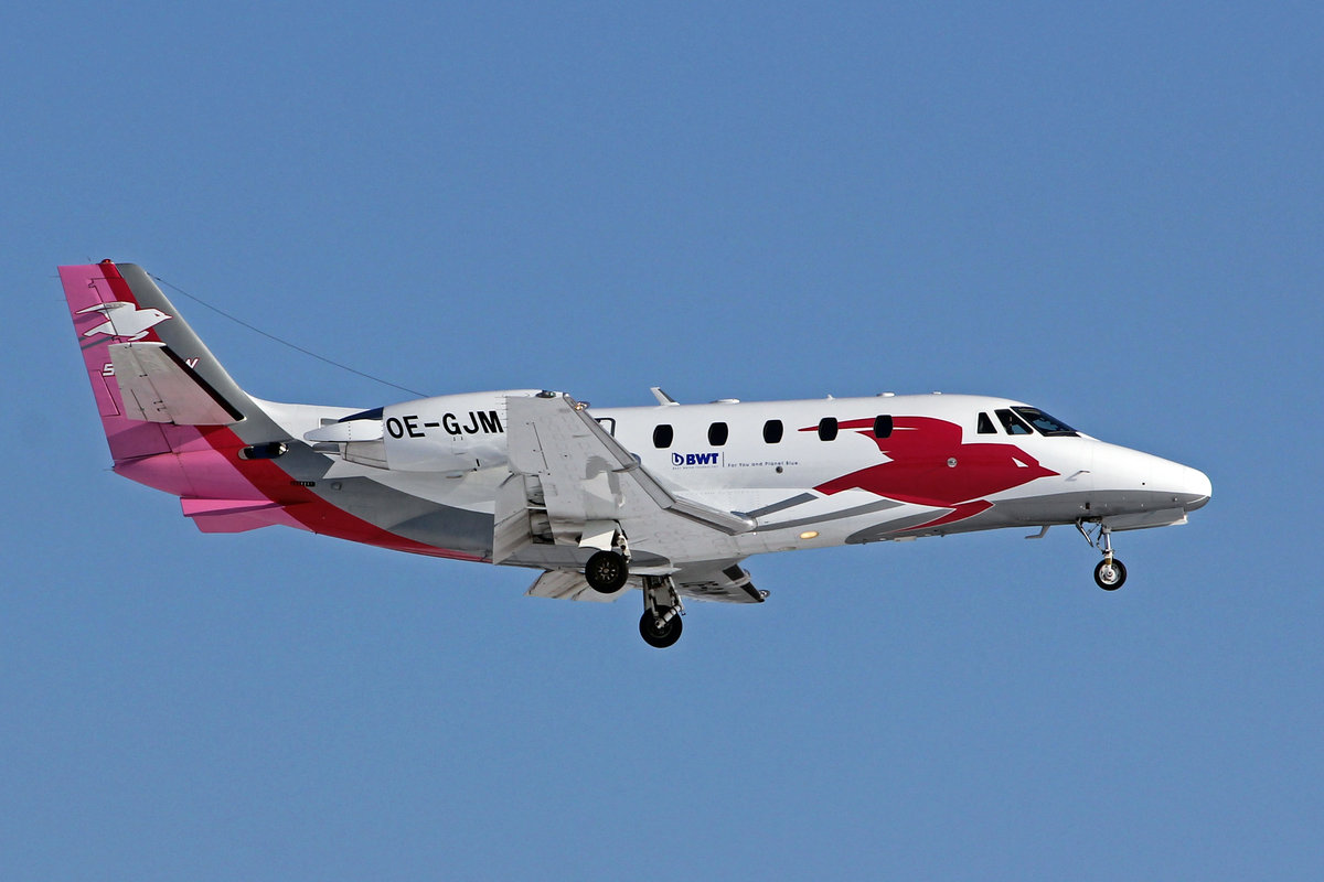 Pink Sparrow GmbH, OE-GJM, Cessna 560XLS Citation, msn: 560-5731, 13.Februar 2021, ZRH Zürich, Switzerland.