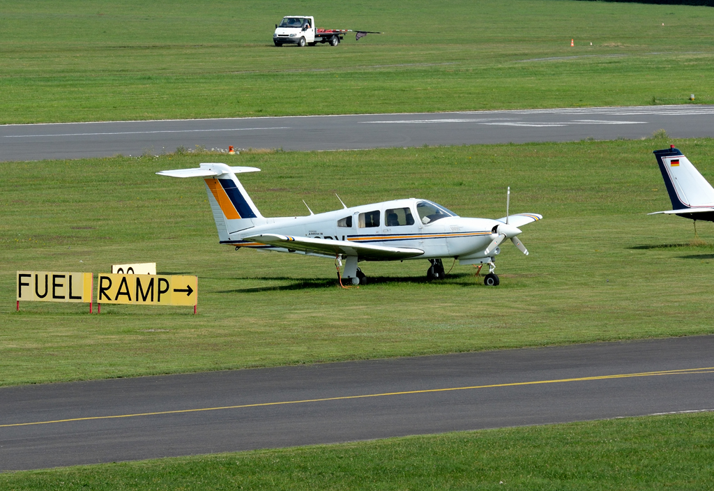 Piper PA-28RT-201 Arrow IV, D-E??V am Flugplatz Bonn-Hangelar - 22.08.2015