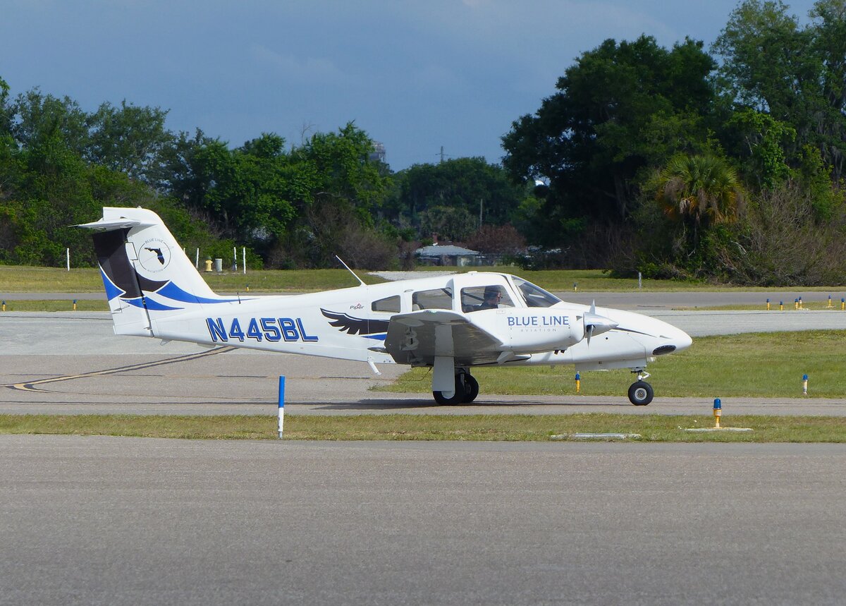 Piper PA 44-180 Seminole, N445BL, Winter Haven Gilbert`s Airport (GIF/KGIF), 20.4.2026