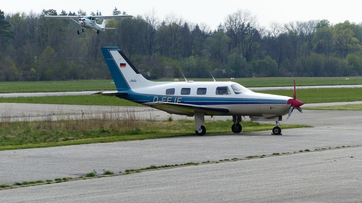Piper PA 46 310 P Malibu, D-EEJF auf dem Vorfeld in Landshut (EDML)