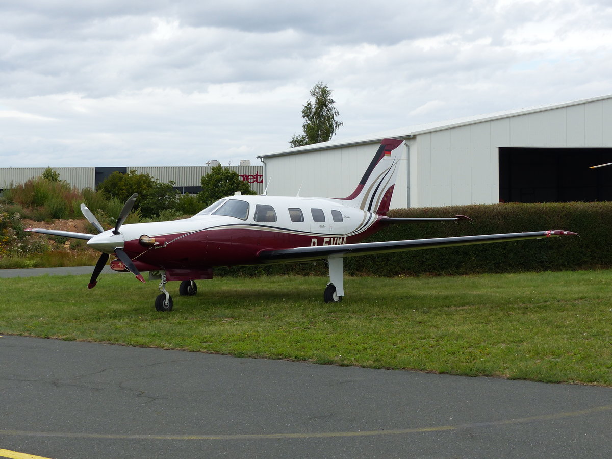 Piper PA 46-310 P Malibu, D-EVMA auf dem Flugplatz Gera Leumnitz (EDAJ) am 17.8.2019