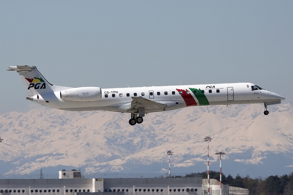 Portugalia Airlines, CS-TPH, Embraer, ERJ-145, 06.04.2015, MXP, Mailand-Malpensa, Italy 




