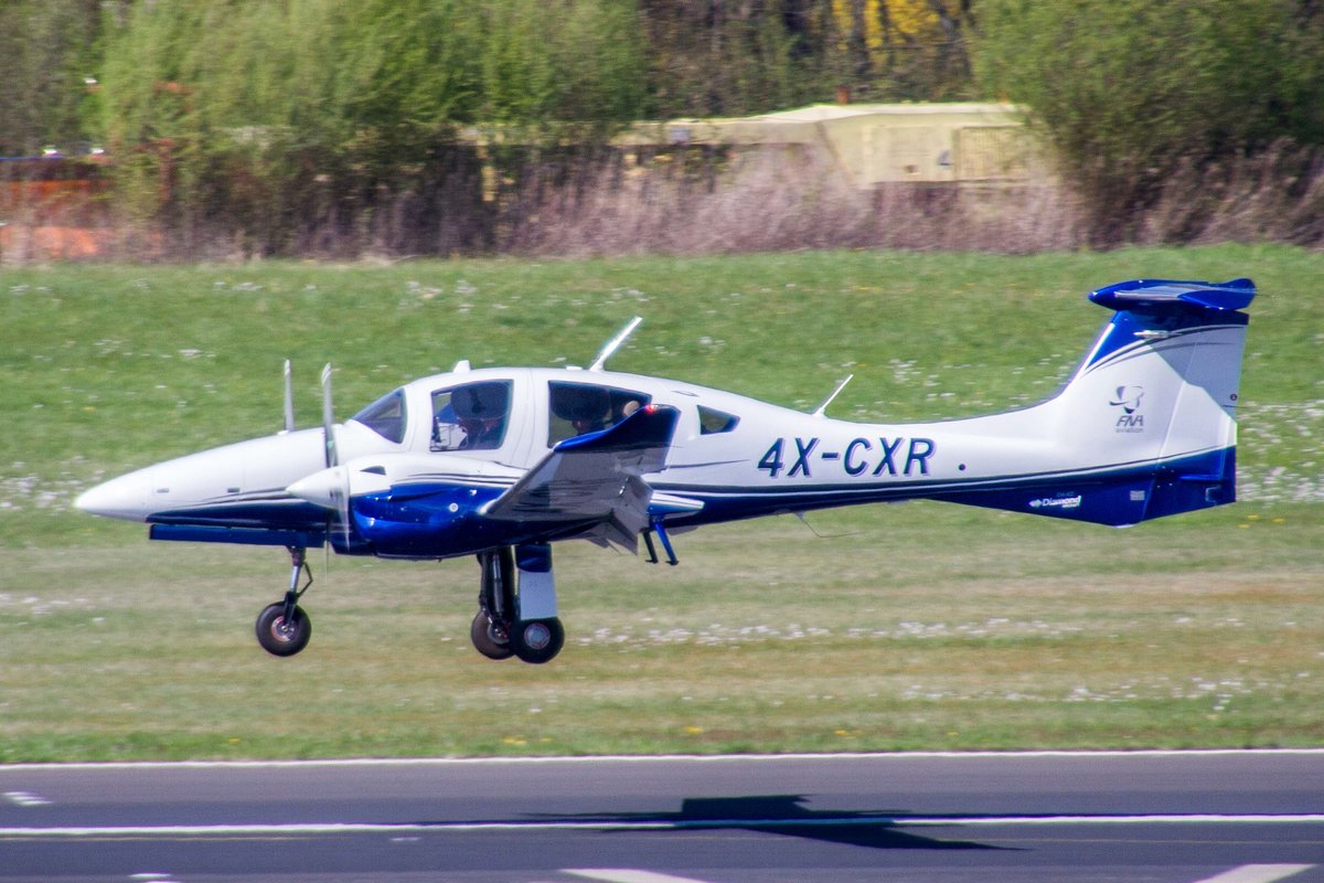 privat, 4X-CXR, Diamond, DA-62, 07.04.2017, FDH-EDNY, Friedrichshafen, Germany