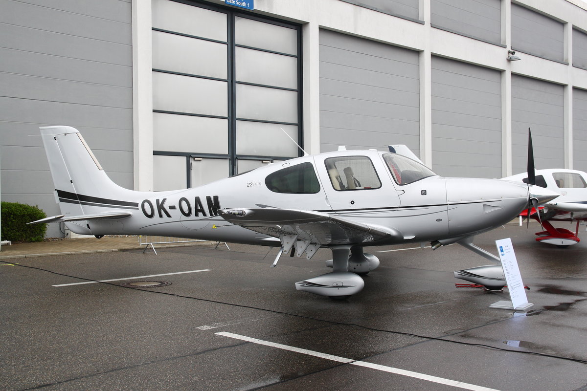 Privat, Cirrus SR22-GTS, OK-OAM. Aero 2019, Friedrichshafen, 10.04.2019.