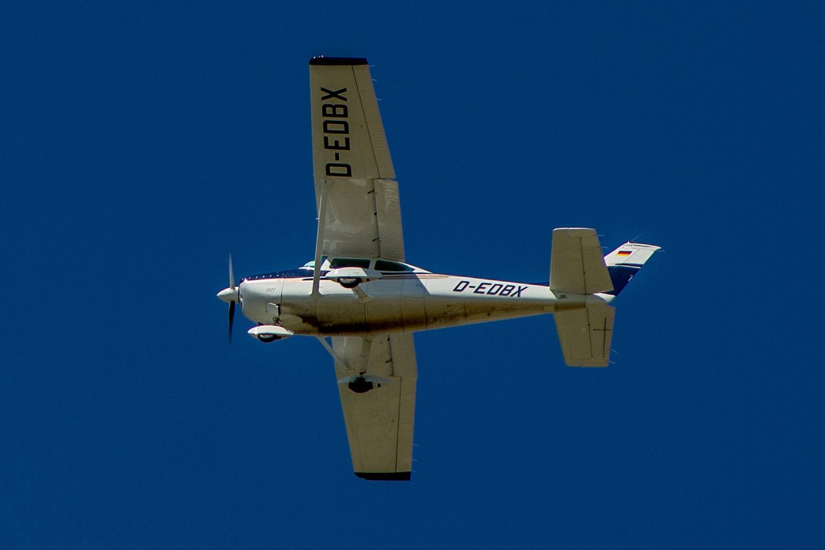 privat, D-EDBX, Cessna, 182 P Skylane, 09.04.2017, FMM-EDJA, Memmingen, Germany