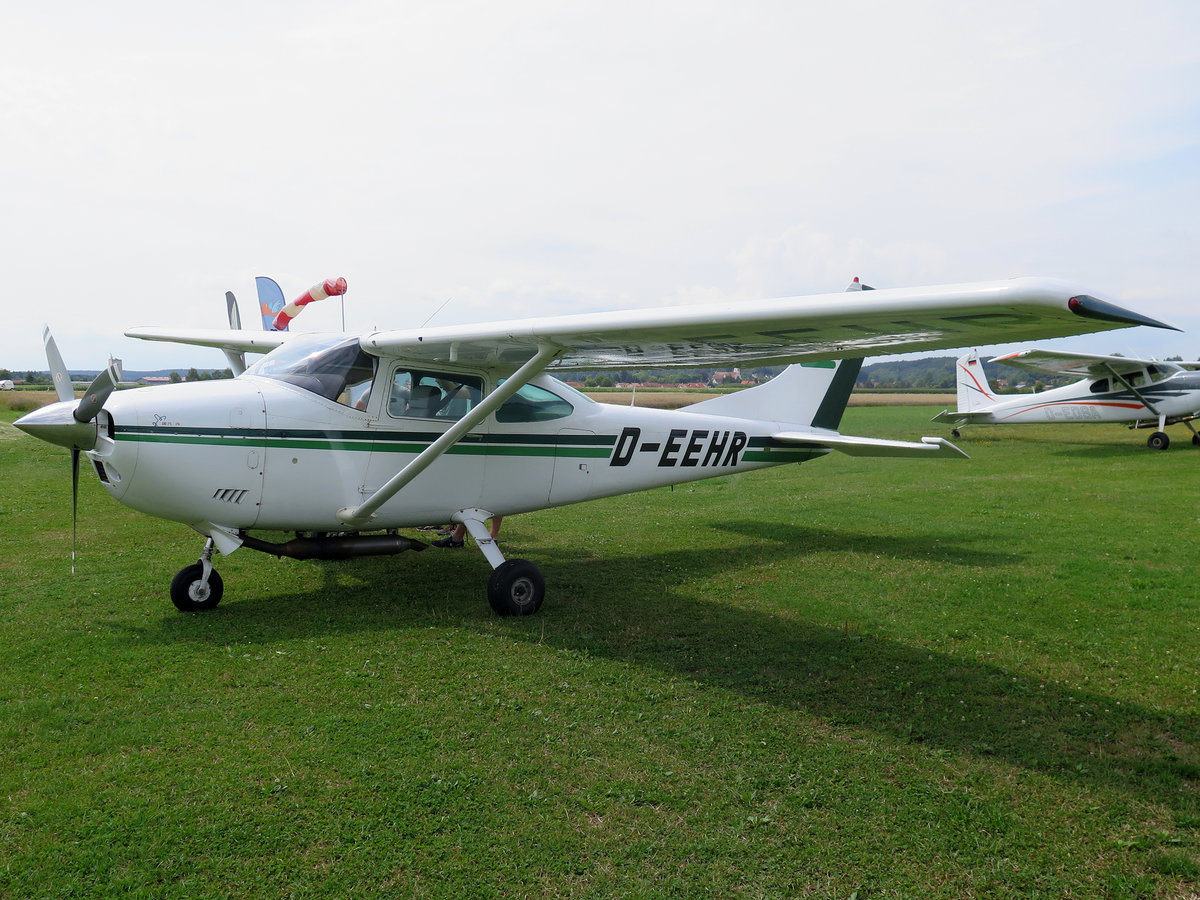 Privat, D-EEHR, Cessna, 182 P  Skylane, 02.08.2019, EDMT, Tannheim, Germany