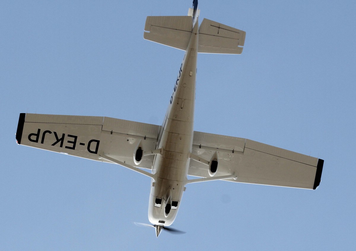 Privat, D-EKJP, Cessna, T-182 T Turbo Skylane, 02.04.2014, DUS-EDDL, Dsseldorf, Germany
