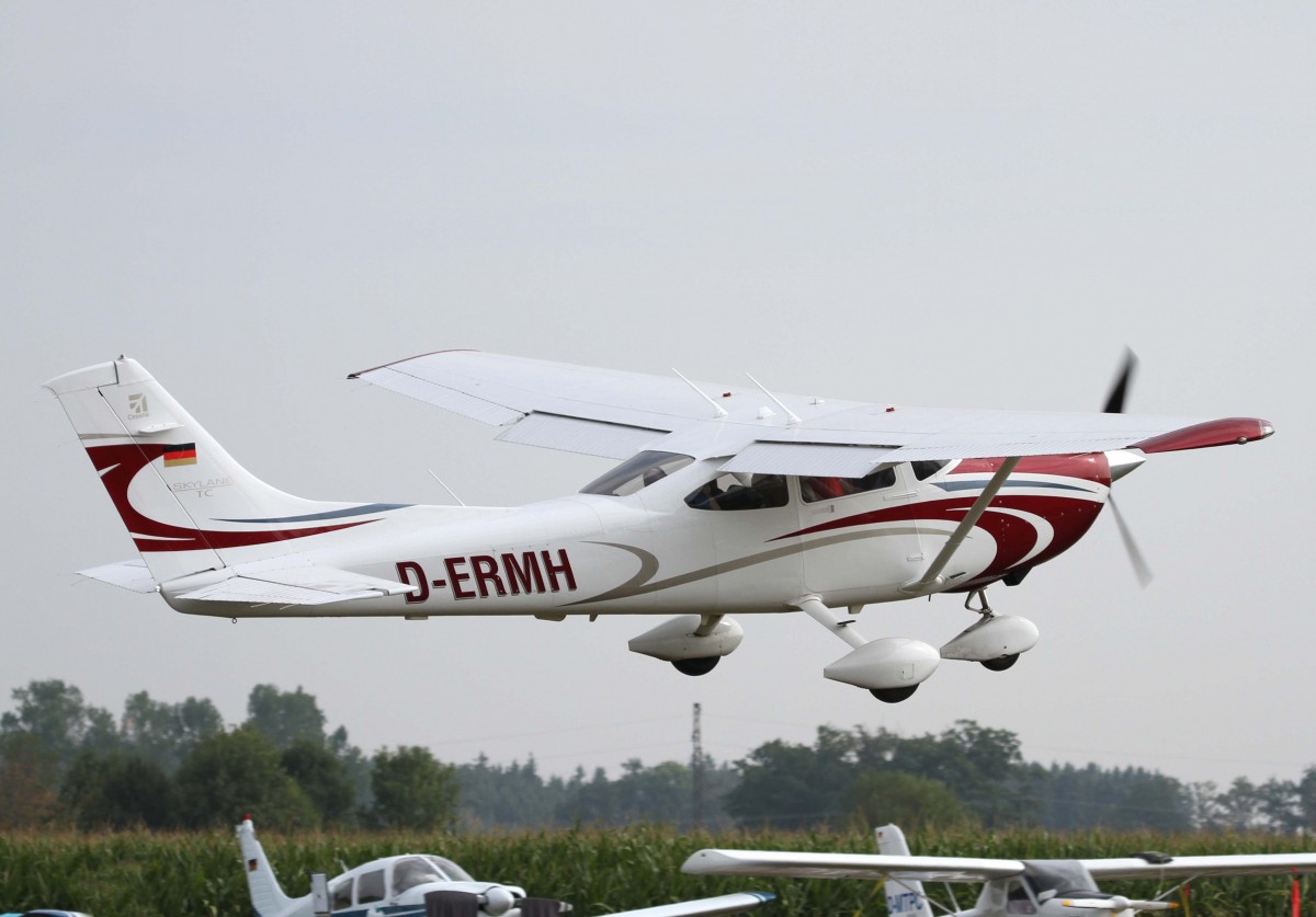 Privat, D-ERMH, Cessna, 182 T Turbo Skylane, 24.08.2013, EDMT, Tannheim (Tannkosh '13), Germany