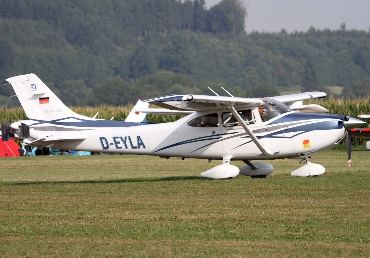 Privat, D-EYLA, Cessna, 182 T Skylane, 24.08.2013, EDMT, Tannheim (Tannkosh '13), Germany



