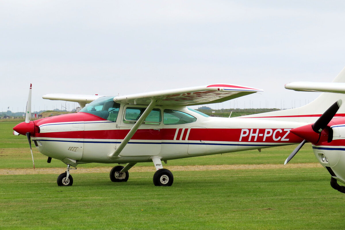 Privat, PH-PCZ, Cessna, 182 M Skylane, 31.05.2023, Texel (EHTX), Netherlands