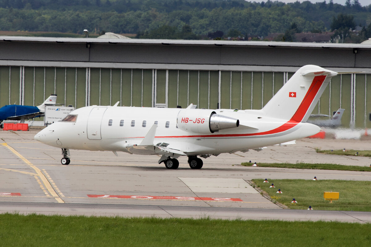 Privat (Robert Bosch AG), HB-JSG, Bombardier, Challenger 605 (CL-600-2B16), 05.08.2021, EDDS-STR, Stuttgart, Germany