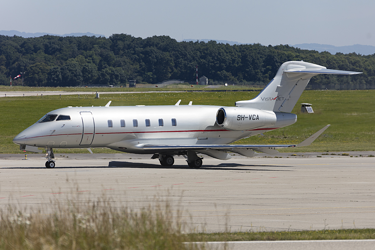 Private, 9H-VCA, Bombardier, BD-100-1A10 Challenger 350, 17.07.2016, GVA, Geneve, Switzerland



