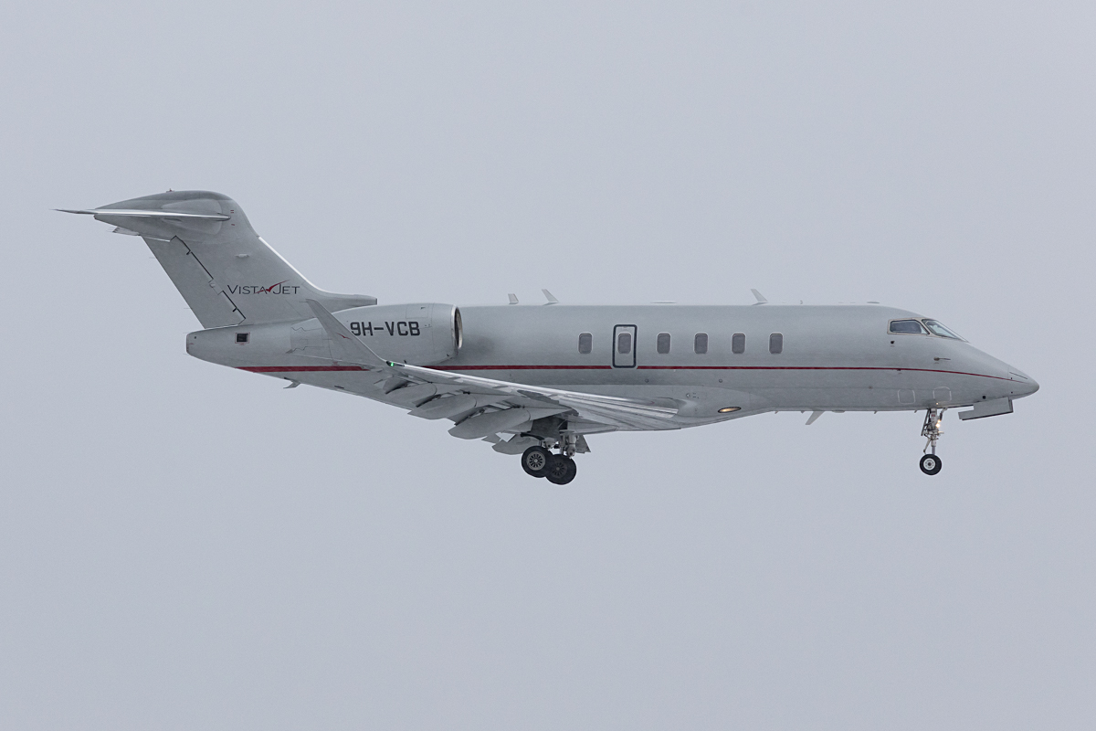 Private, 9H-VCB, Bombardier, BD-100-1A10 Challenger 350, 18.01.2017, ZRH, Zürich, Switzerland 


