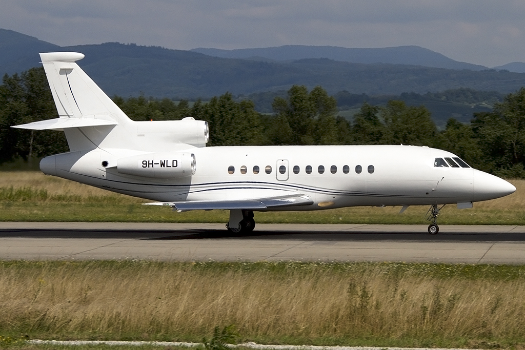 Private, 9H-WLD, Dassault, Falcon 900, 14.08.2013, BSL, Basel, Switzerland




