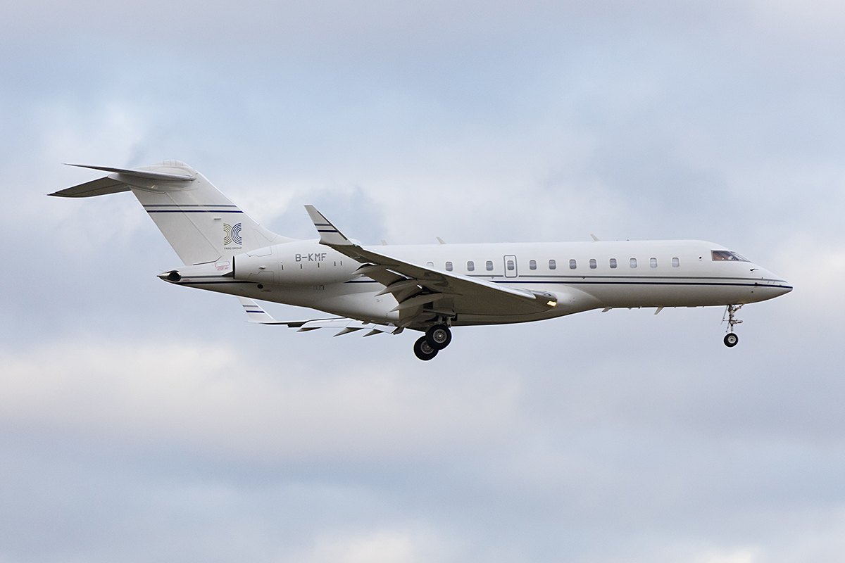 Private, B-KMF, Bombardier, BD-700-1A11 Global 5000, 23.01.2018, ZRH, Zürich, Switzerland 



