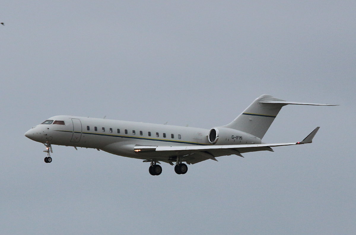 Private BD-700-1A10 Global 6500, G-IFMI, BER, 09.06.2026