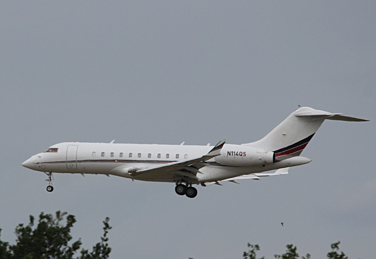 Private BD-700-1A11 Global 5000, N114QS, BER, 09.06.2026
