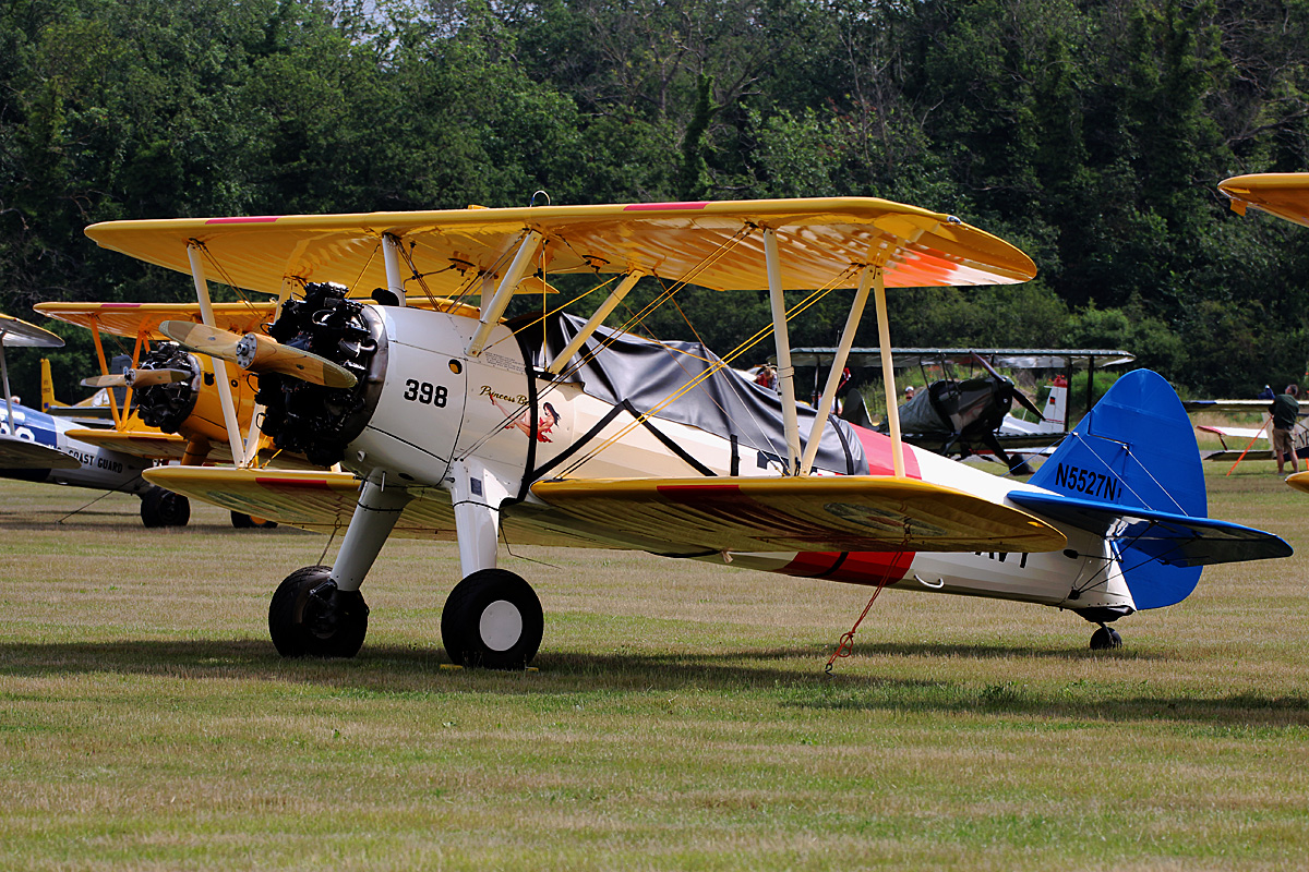 Private Boeing A75N1 Stearman, N5527N, Stearman and Friends 2021, Flugplatz Bienenfarm, 03.07.2021