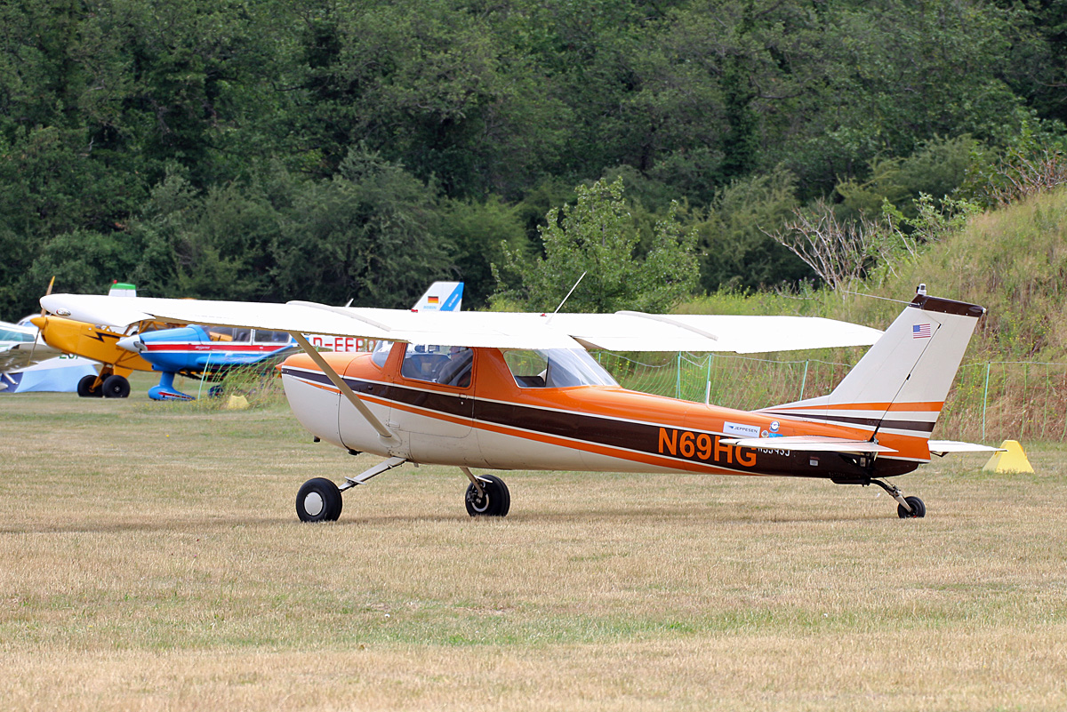 Private Cessna 150, N69HG, Flugplatz Bienenfarm, 07.07.2019