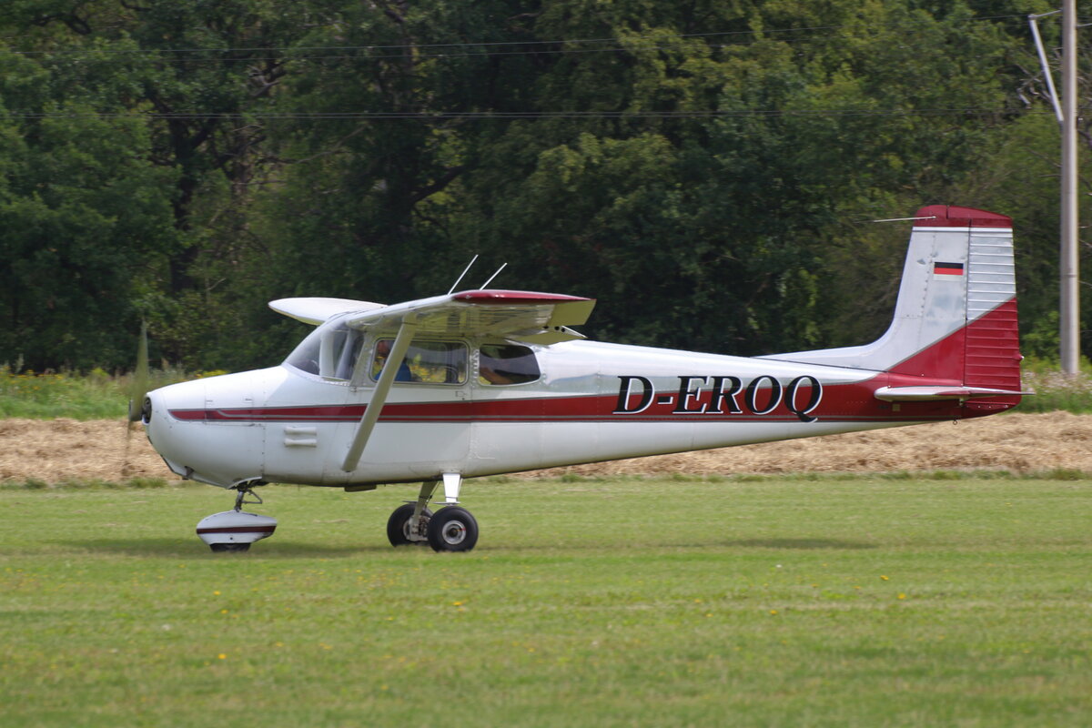 Private Cessna 172, D-EROQ, Flugplatz Bienenfarm, 08.08.2025