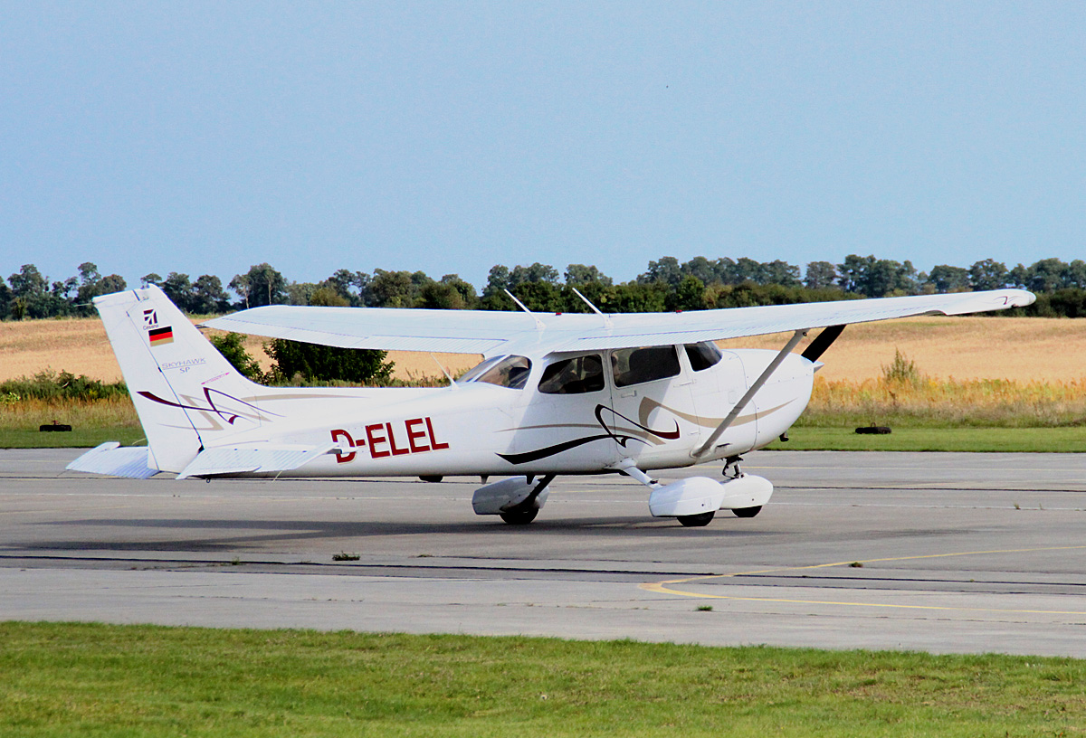 Private Cessna 172SP Skyhawk, D-ELEL, Flugplatz Starusberg, 20.08.2017