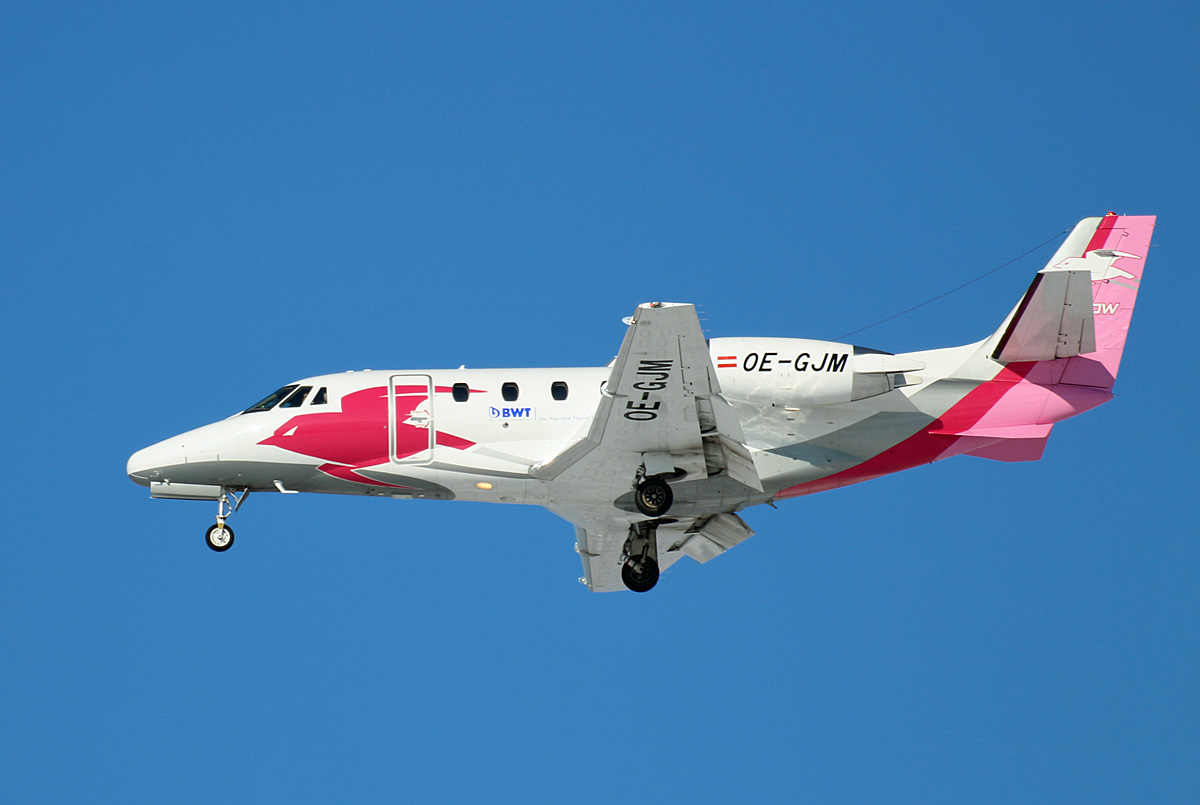 Private Cessna 560XL Citation XLS, OE-GJM, BER, 13.02.2021