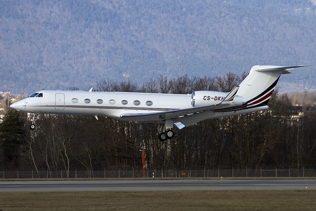 Private, CS-DKH, Gulfstream, G550, 13.01.2015, GVA, Geneve, Switzerland



