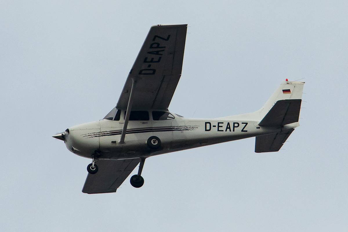 Private, D-EAPZ, Cessna, 172R Skyhawk, 24.11.2019, FRA, Frankfurt, Germany






