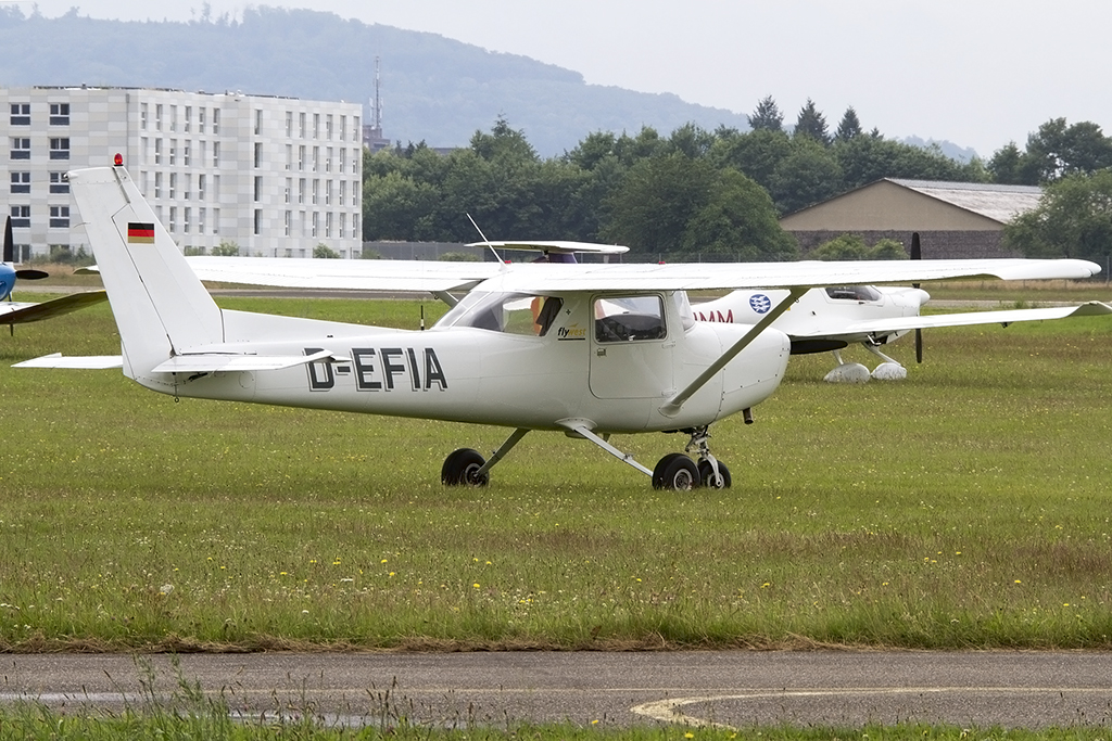 Private, D-EFIA, Reims-Cessna, F152, 21.06.2015, EDTF, Freiburg, Germany 




