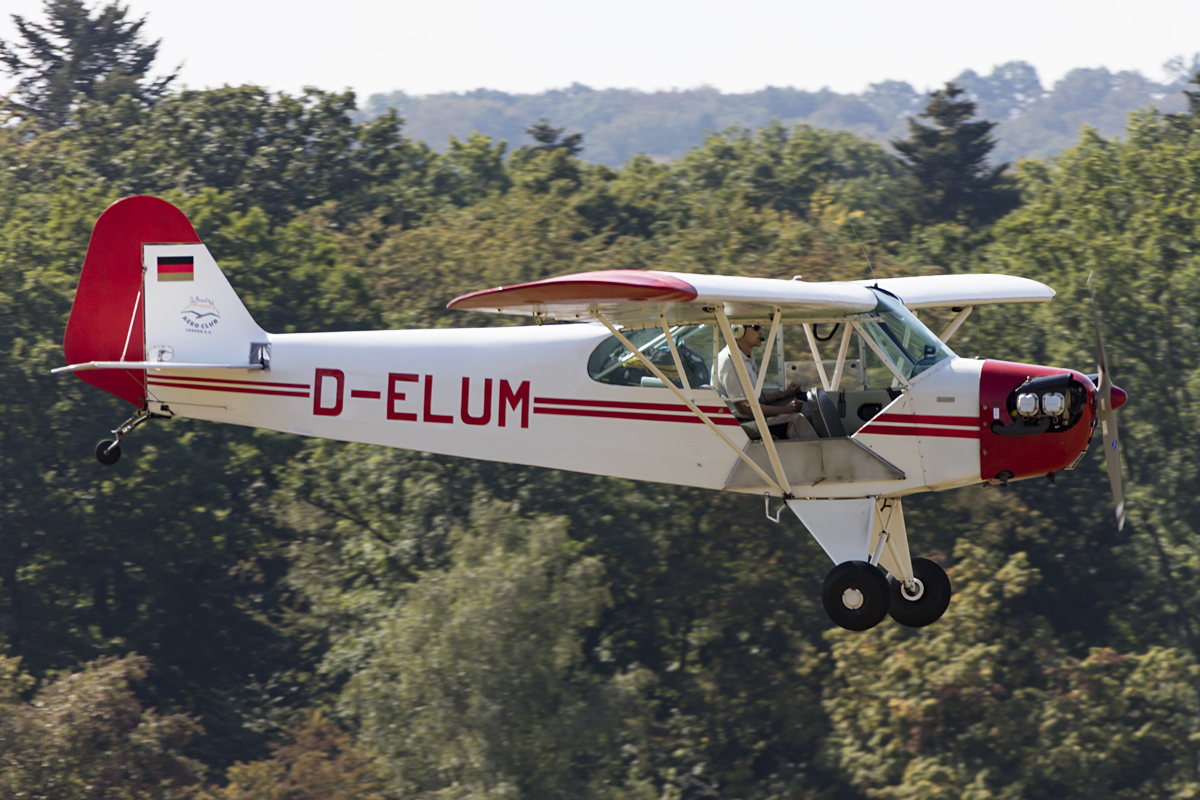 Private, D-ELUM, Piper, J-3C-65 Cub, 09.09.2016, EDST, Hahnweide, Germany


