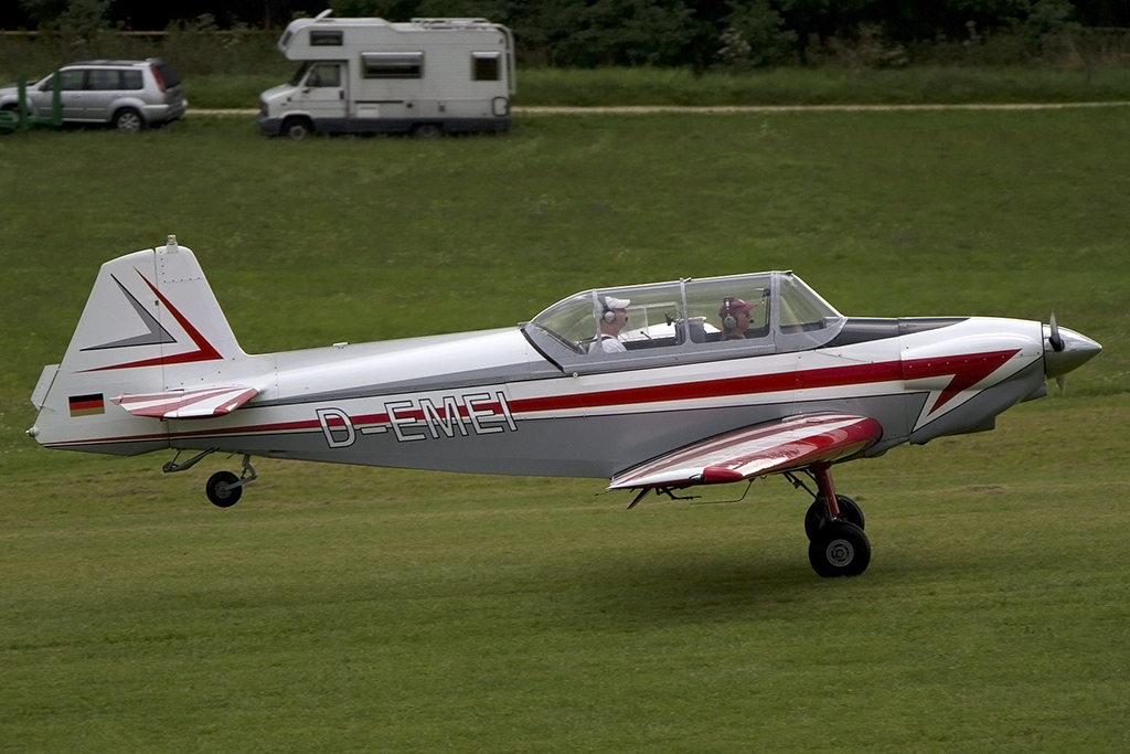 Private, D-EMEI, Zlin, Z-526L Skydevil, 06.09.2013, EDST, Hahnweide, Germany 




