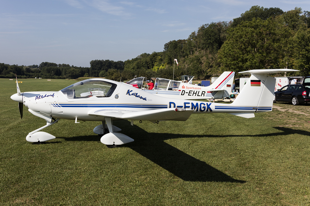 Private, D-EMGK, Hoac, DV-20 Katana, 29.08.2015, EDSW, Altdorf, Germany 