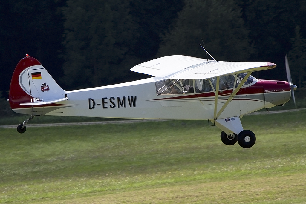 Private, D-ESMW, Piper, L-18C Super Cub, 06.09.2013, EDST, Hahnweide, Germany 



