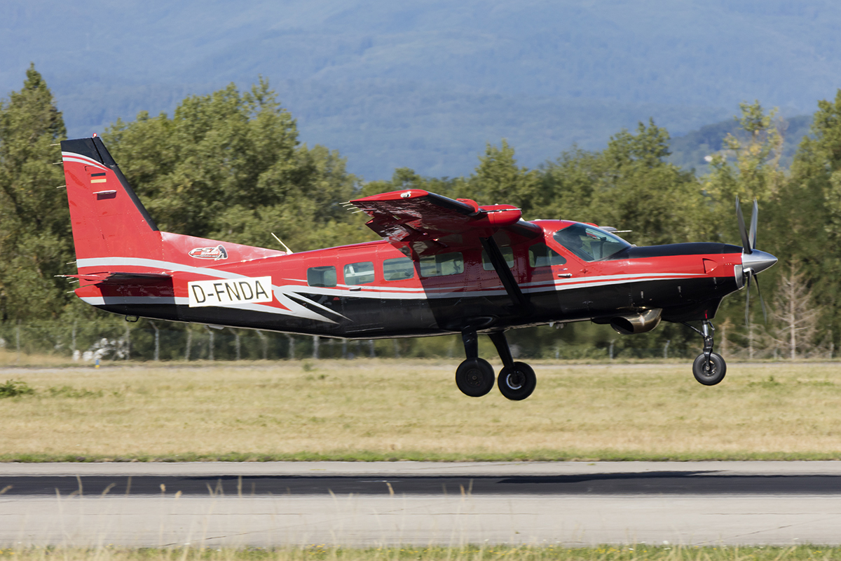 Private, D-FNDA, Cessna, 208 Caravan, 17.07.2017, BSL, Basel, Switzerland 



