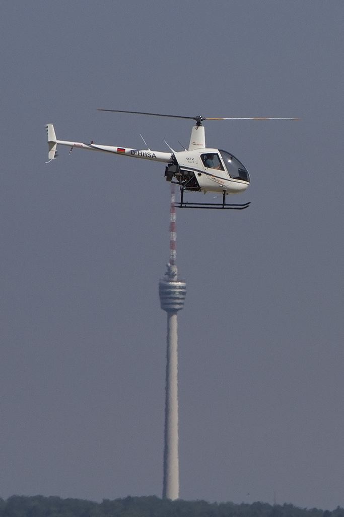 Private, D-HHAS, Robinson, R-22 Beta II, 24.07.2015, STR, Stuttgart, Germany 



