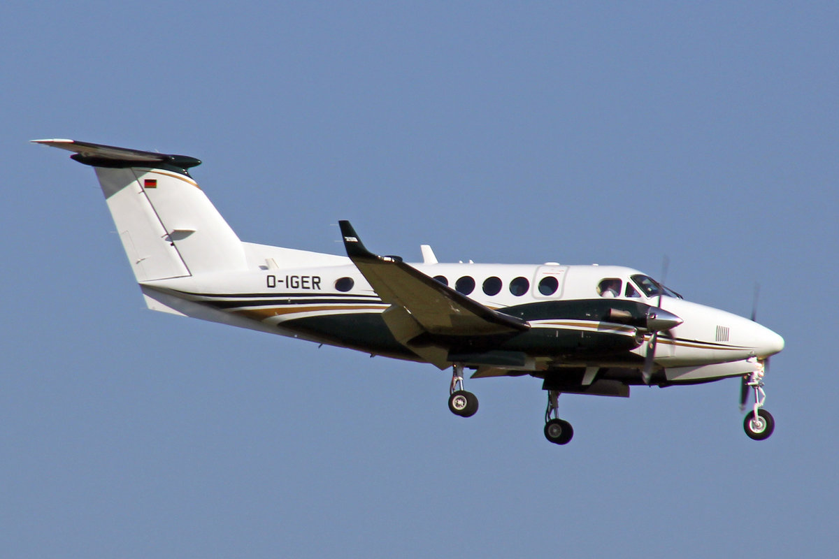 Private, D-IGER, Beech Super King Air 250, 03.November 2017, ZRH Zürich.