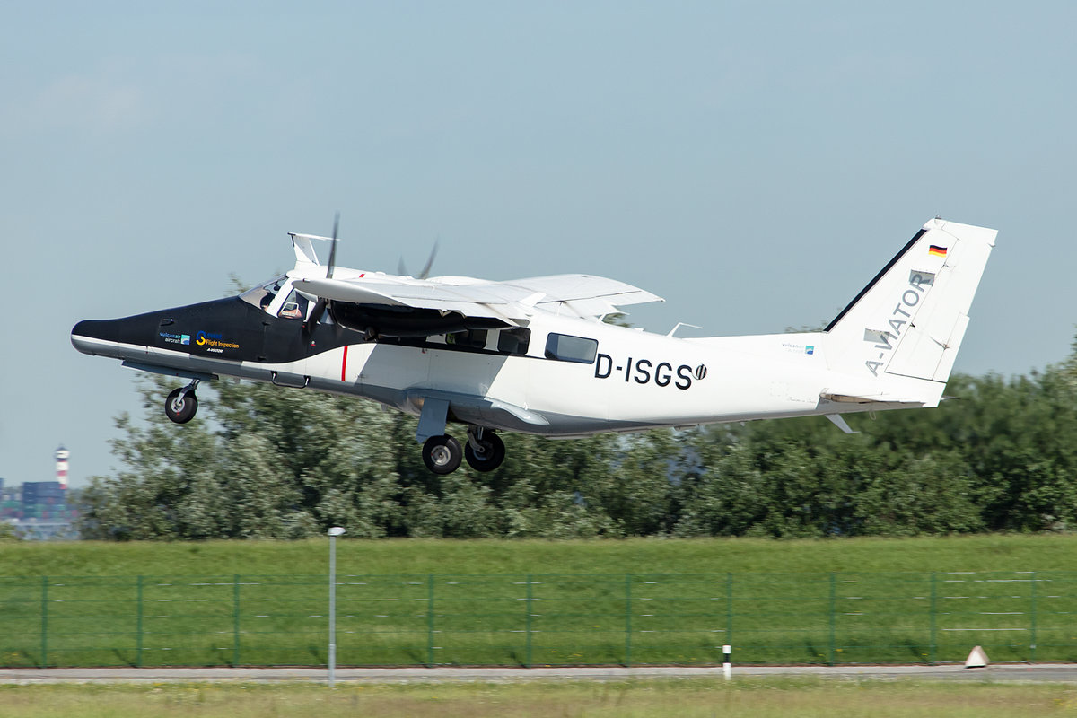 Private, D-ISGS, Partenavia, AP68TP, 14.06.2019, XFW, Hamburg-Finkenwerder, Germany





